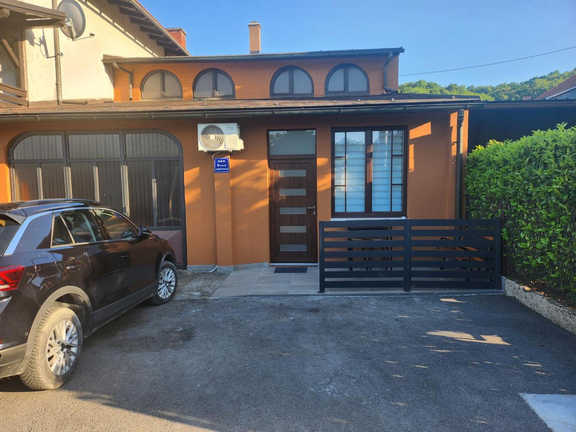 Studio Apartman Borlin Karlovac Exterior photo